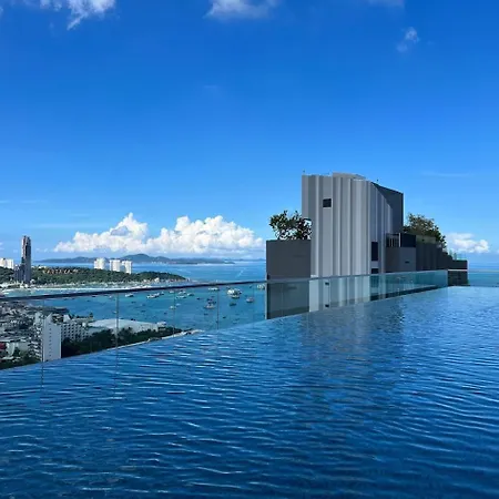 The Base Near Central Festival Pattaya Exterior photo